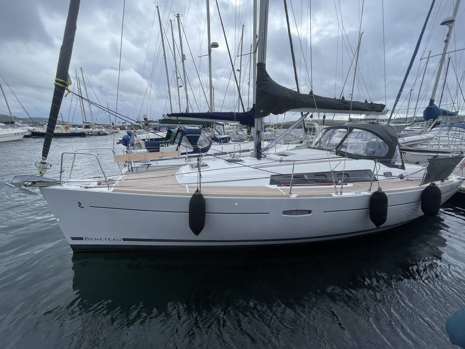 Beneteau Oceanis 34 — photo 1